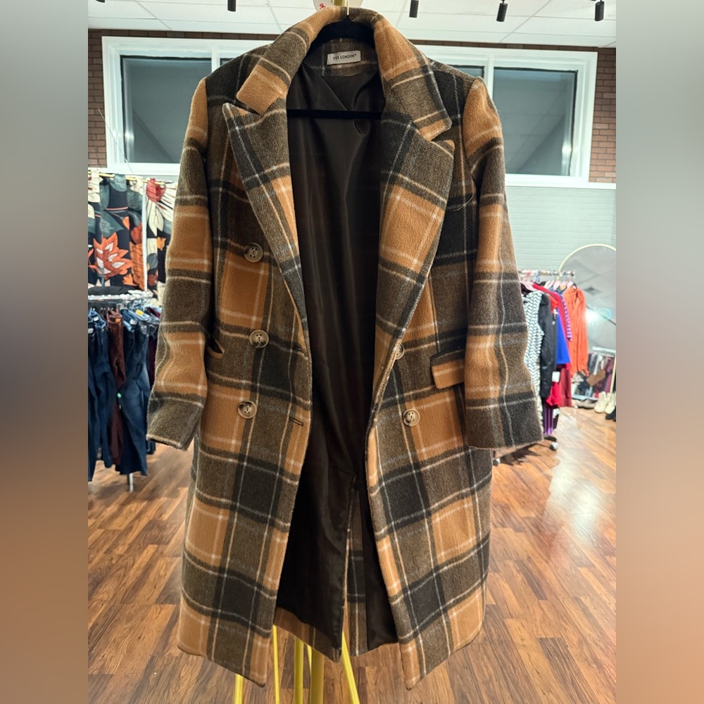 Elegant Tan and Black Plaid Trench Coat